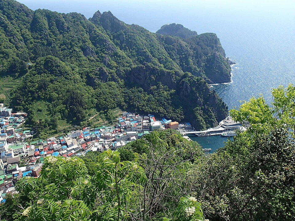 울릉도 도동항