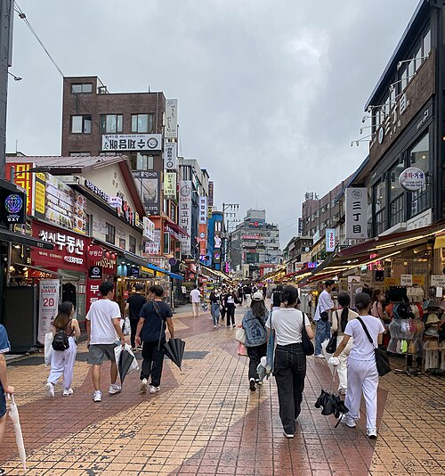 Hongdae shopping street
