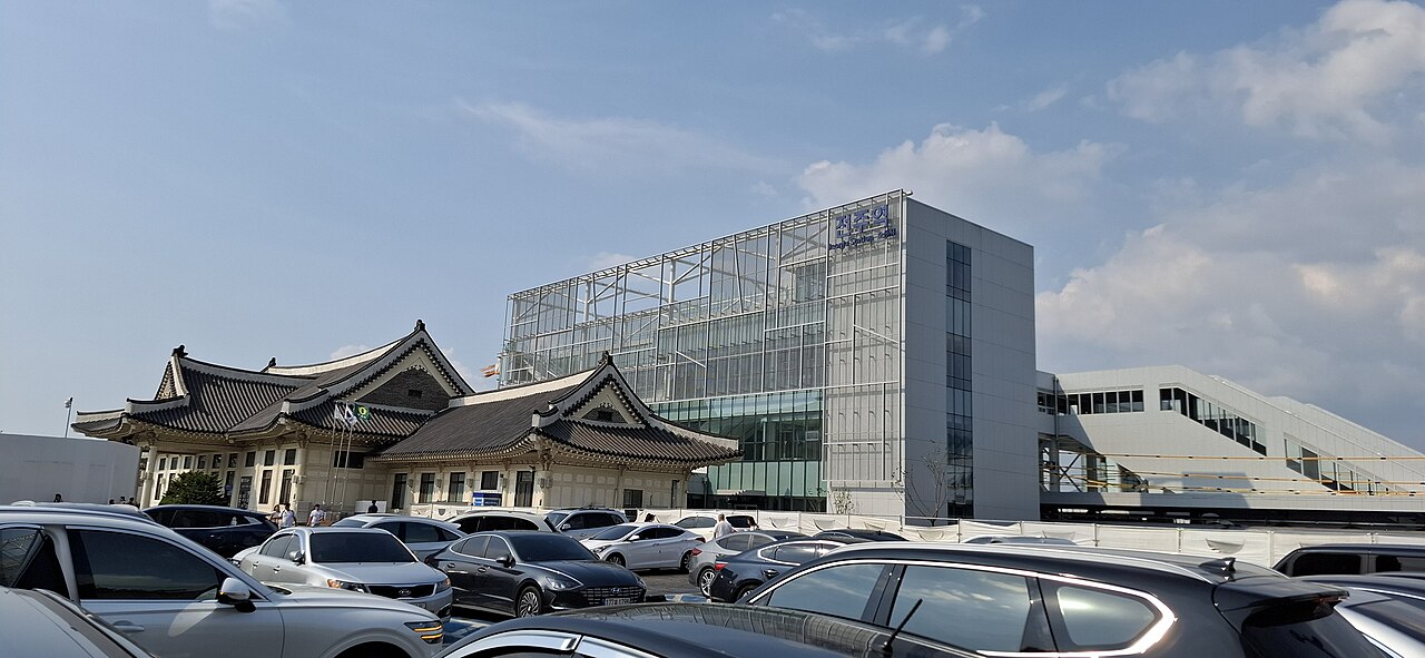 Jeonju Station, with the new building under construction · June 2026